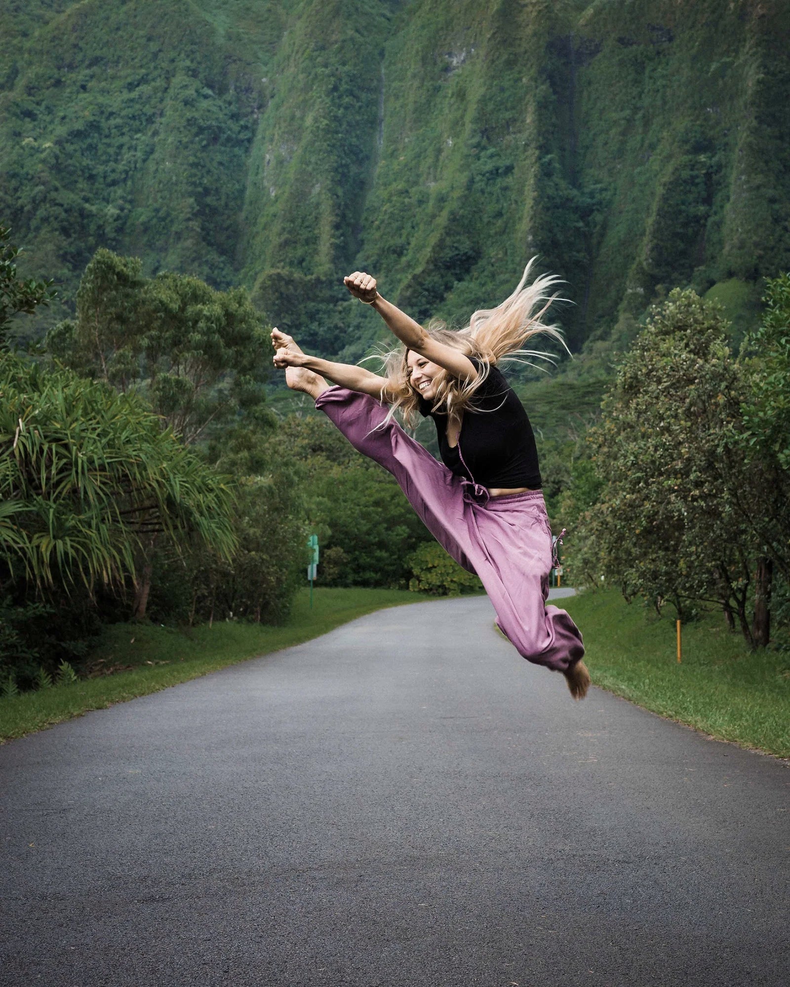 SAVANNAH SOLID PANTS